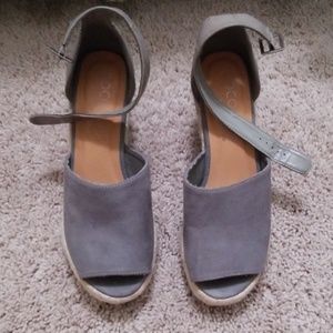 ADORABLE wedges